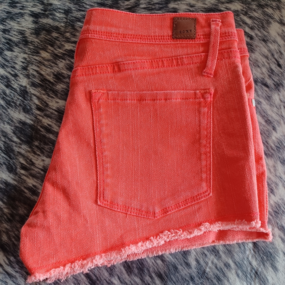 NEON ROXY SHORTS